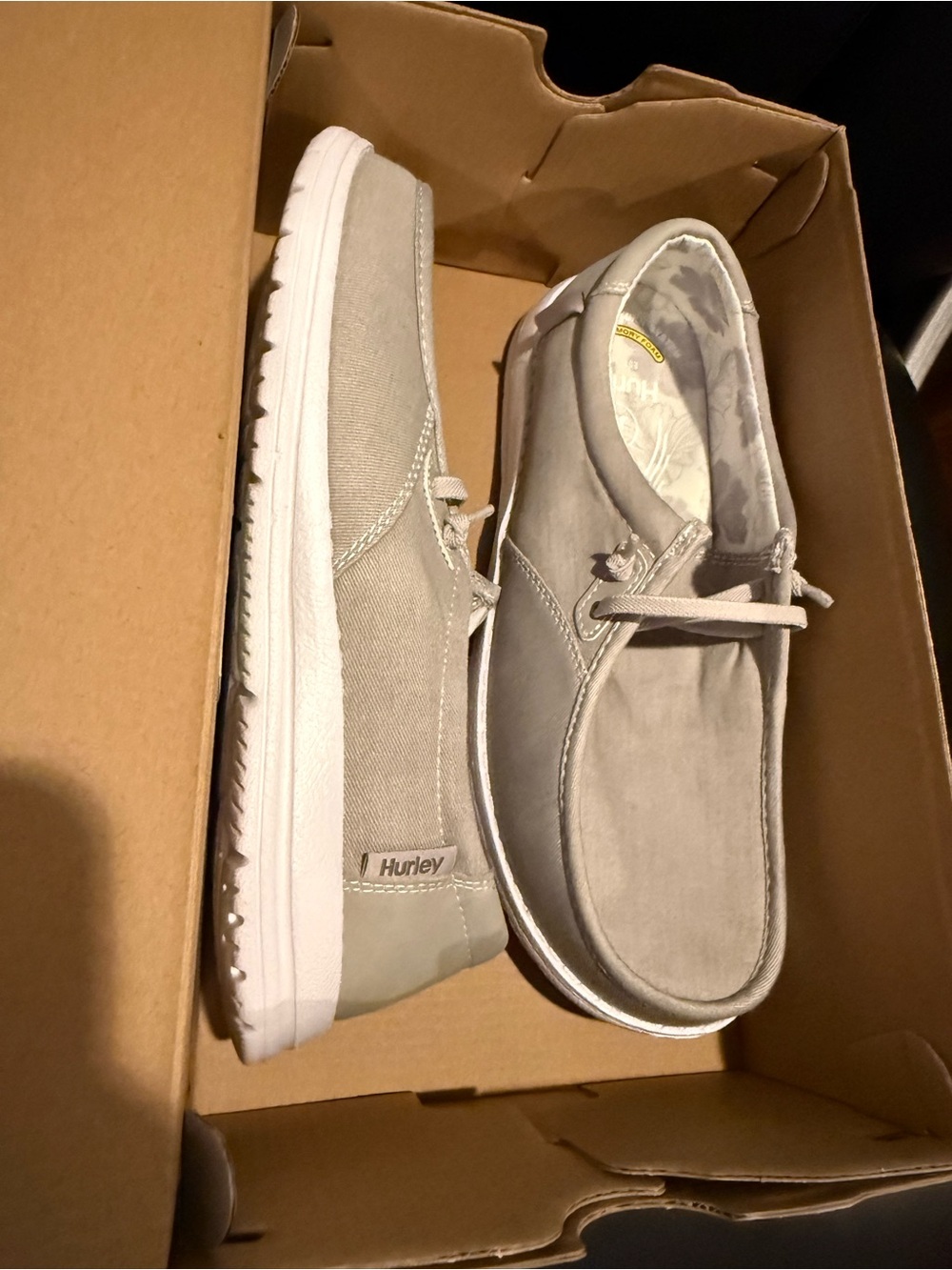 Hurley women's Casual Slip-On Loafers in Light Gray